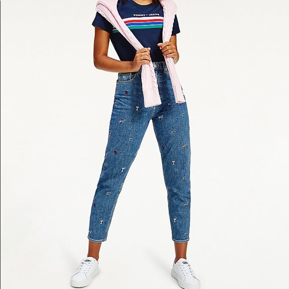 Tommy Hilfiger Embroidered Vintage Boyfriend‎ Jeans.